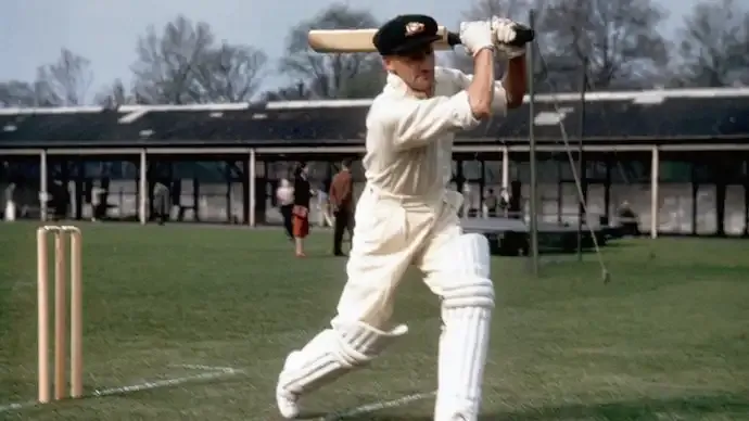 Sir Don Bradman’s Last Baggy Green Sells for AUD 438,500, Secured by National Museum