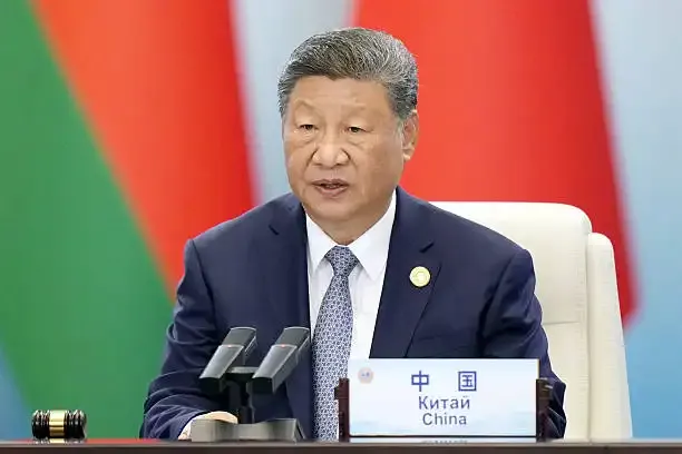 Xi Jinping Urges Fair World Order, Rejects Hegemonism at SCO Summit Amid US Tariff Pressure
