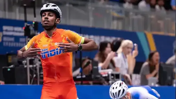Skating by Day, Coding by Night: Anandkumar Velkumar Becomes India’s First Inline Speed Skating World Champion