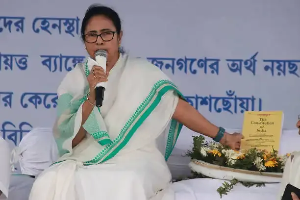 Durgapur Rape Controversy: Mamata Banerjee Sparks Outrage With Victim-Blaming Remarks
