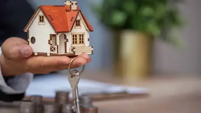 Expert Reveals 6 Hidden Home Loan Traps: How to Avoid Surprise Fees, Insurance Myths, and Save Lakhs