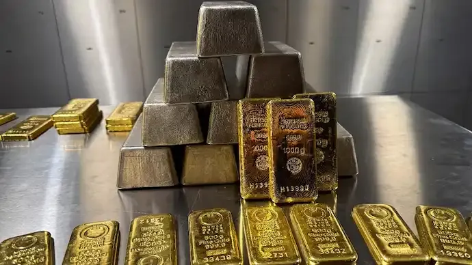 Gold, Silver Rates Today: US Fed Rate Cut Boosts Precious Metal Demand Amid Dollar Weakness