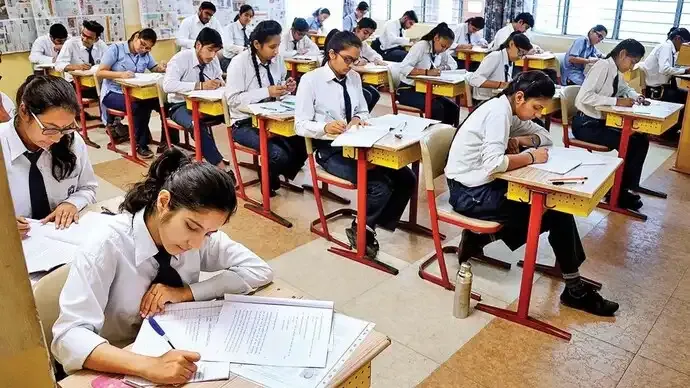 Tamil Nadu Board Releases Class 10 & 12 Exam Timetable 2026: Full SSLC and +2 Schedule Here