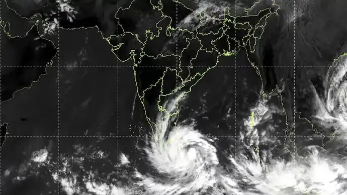 Cyclone Ditwah Likely to Form in Bay of Bengal; Tamil Nadu, Andhra Pradesh Put on Alert