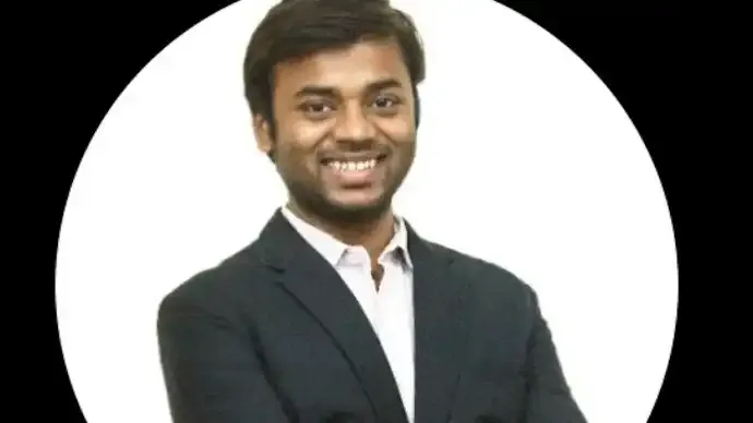 IIT Delhi Graduate Turns Diesel Smoke into Ink: The Story of Chakr Innovation