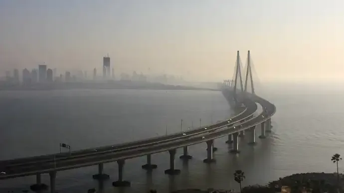 Mumbai Welcomes 2026 With Light Rain, Air Quality Improves