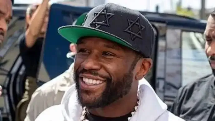 Floyd Mayweather Plans Pro Boxing Return After Tyson Exhibition Bout