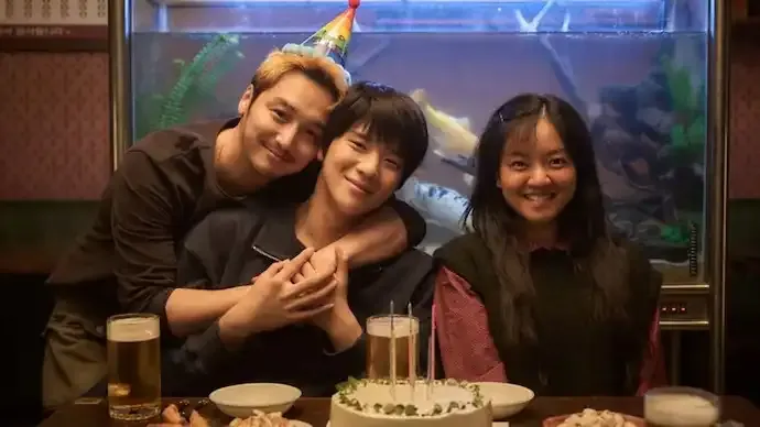 Netflix’s Pavane Review: A Slow Romance That Struggles to Take Flight