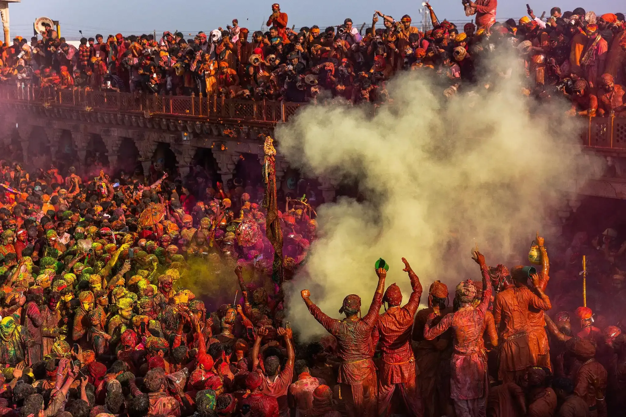 Braj Holi 2026: Huge Crowds in Vrindavan, Special Temple Timings on March 3