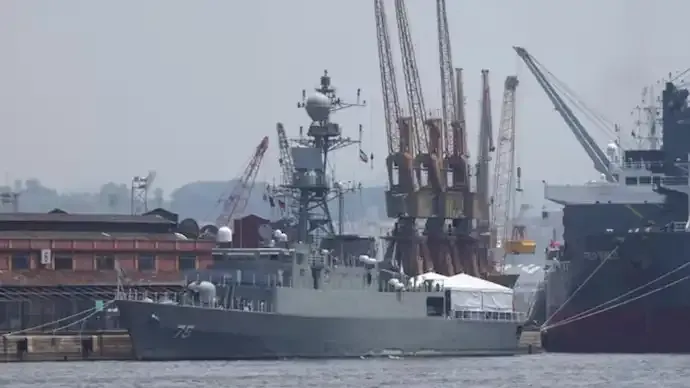 US Torpedo Attack Sinks Iranian Warship IRIS Dena Near Sri Lanka, Iran Warns Washington Will Regret Strike