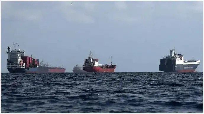 28 Indian Vessels Stuck in Persian Gulf Amid Middle East Tensions, 778 Seafarers Onboard