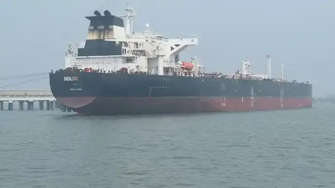 Oil Tanker Reaches Mumbai After Crossing Strait of Hormuz Amid Middle East Tensions