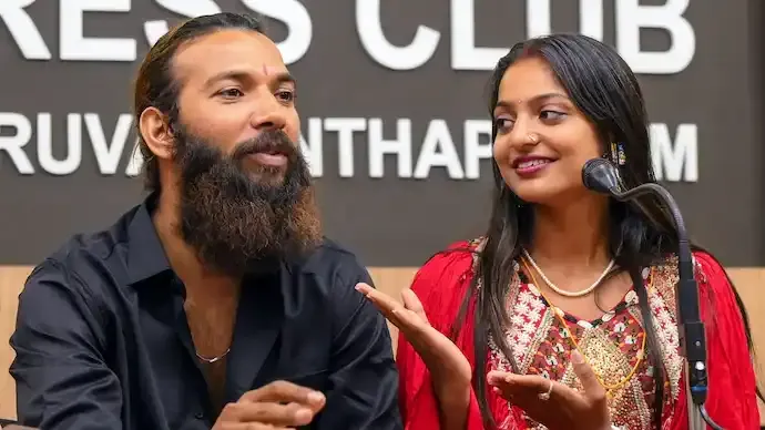 Kumbh Fame Monalisa and Husband Farman Khan Deny Love Jihad, Conversion Claims