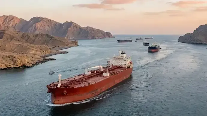 Iran Allows Two India-Bound LPG Tankers Safe Passage Through Strait of Hormuz