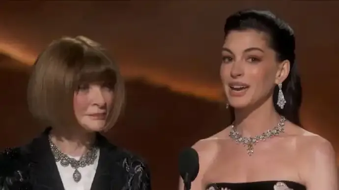 Anne Hathaway and Anna Wintour Recreate Devil Wears Prada Moment at Oscars 2026