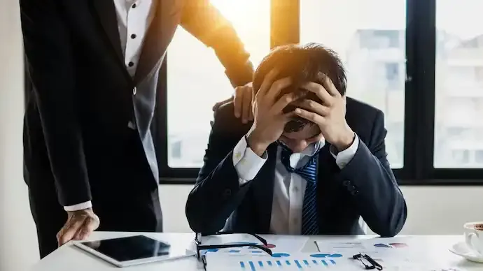 6 AM Layoff Culture: Why Early Morning Job Cuts Are Raising Concerns