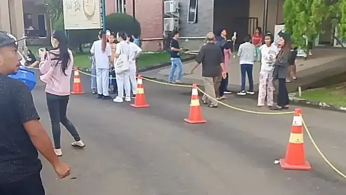 Indonesia Earthquake 7.6 Magnitude: 1 Dead, Tsunami Waves Trigger Panic