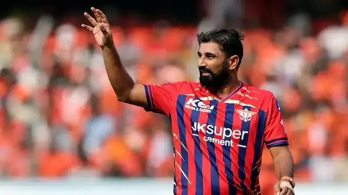 Mohammed Shami IPL 2026: Destroys SRH as Fans Troll Agarkar and Gambhir