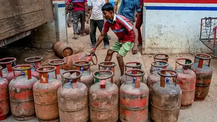 LPG Cylinder Quota Doubled for Migrant Workers Amid Supply Concerns