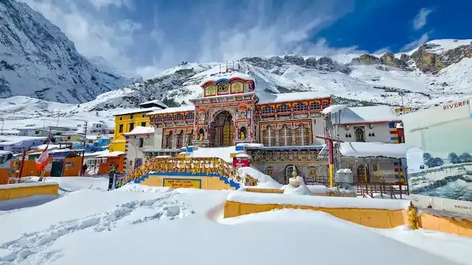 Uttarakhand weather April: Rain and snowfall bring winter chill, Char Dham Yatra preparations affected