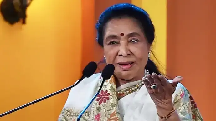 Asha Bhosle Funeral: State Honours in Mumbai as Fans Gather for Final Goodbye
