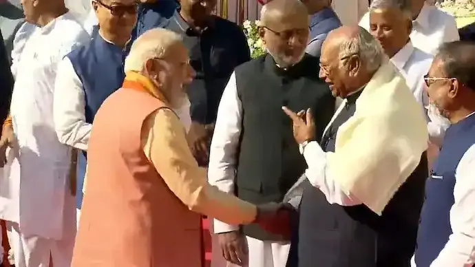 Modi Kharge Moment: Rare Smile and Handshake in Parliament Goes Viral