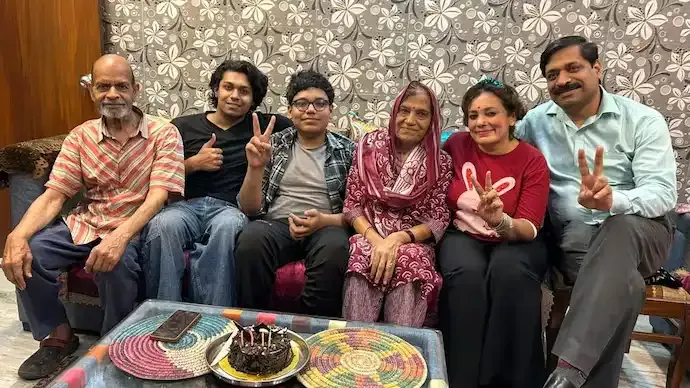 CBSE Cancer Warrior Topper: Aarav Vats Scores 96.6% Despite Treatment