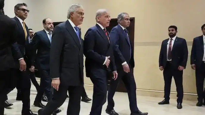 Pakistan Economic Crisis: Iran-US Tensions Trigger Financial Pressure, No Strategic Gains