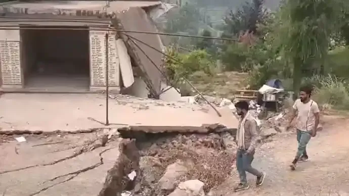 Land Subsidence Damages Homes and Roads in Jammu and Kashmir's Rajouri, Residents Demand Geological Survey