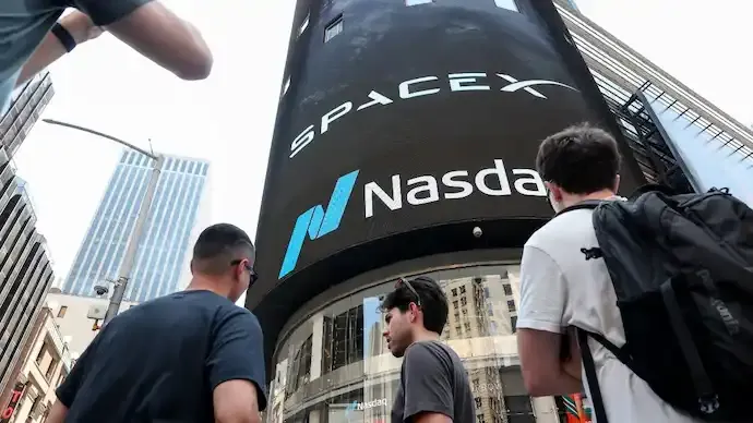 SpaceX Becomes World's Fifth Most Valuable Company, Surpasses Amazon After Explosive Market Rally