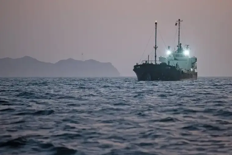 Trump Says Iran Must Show Respect as Strait of Hormuz Traffic Rebounds