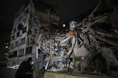Venezuela Earthquakes Kill 32, Injure 700; La Guaira Declared Disaster Zone