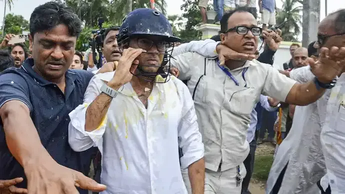 Calcutta High Court Seeks Report on Egg-Throwing Incidents Targeting TMC Leaders