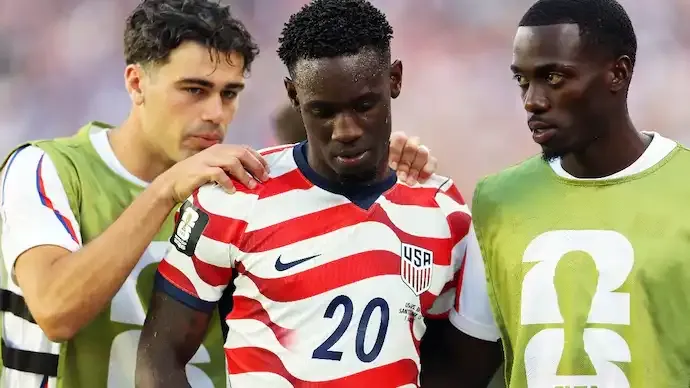 Mauricio Pochettino Defends Folarin Balogun After Controversial World Cup Red Card