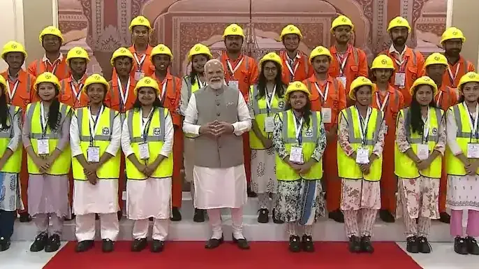 PM Modi Inaugurates India's First Greenfield Refinery-Petrochemical Complex in Rajasthan