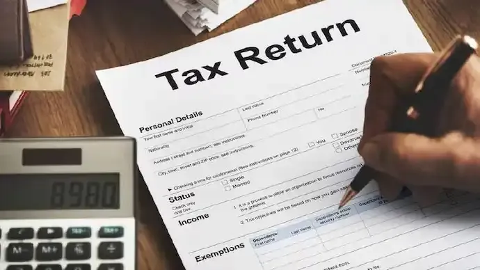ITR-1 or ITR-2? Why Equity Gains Above Rs 1.25 Lakh Need a Different Tax Return