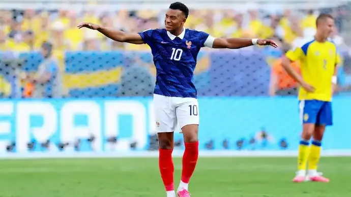 Gianni Infantino Condemns Racist Abuse of Kylian Mbappe by Senator