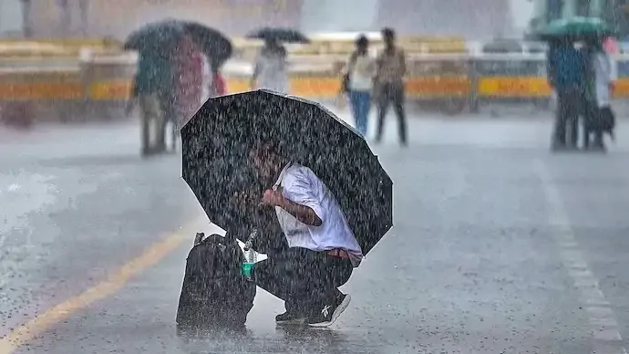 Delhi-NCR to Witness Heavy Monsoon Rain Today as IMD Predicts End of Heatwave Conditions
