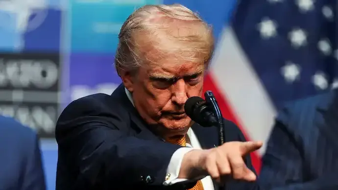 US Signals Prolonged Military Action Against Iran Over Strait of Hormuz Attacks