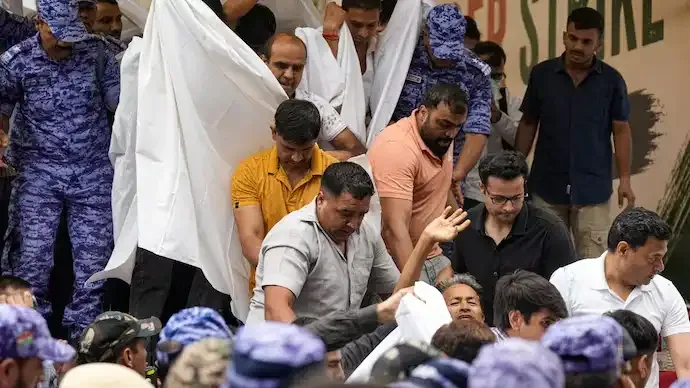 How Delhi Police Removed Sonam Wangchuk From Jantar Mantar Protest Amid Hunger Strike