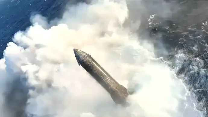 SpaceX Starship Flight 13 Ends with Indian Ocean Splashdown After Deploying 20 Starlink Satellites