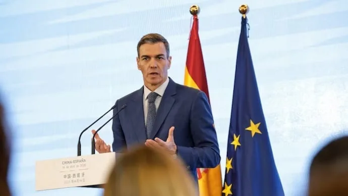 Spanish Prime Minister Pedro Sanchez addressing the nation ahead of Spain’s early election