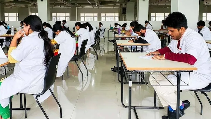 Government medical education and healthcare facilities in Himachal Pradesh following approval of 320 postgraduate medical seats.