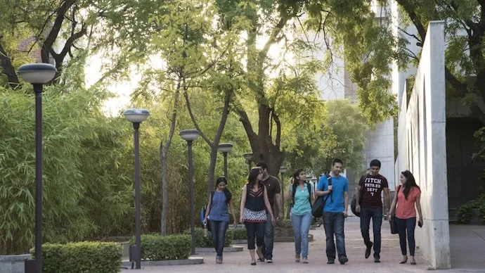 IIM Ahmedabad campus representing the institute’s 2026–27 summer placement process for the PGP Class of 2028.