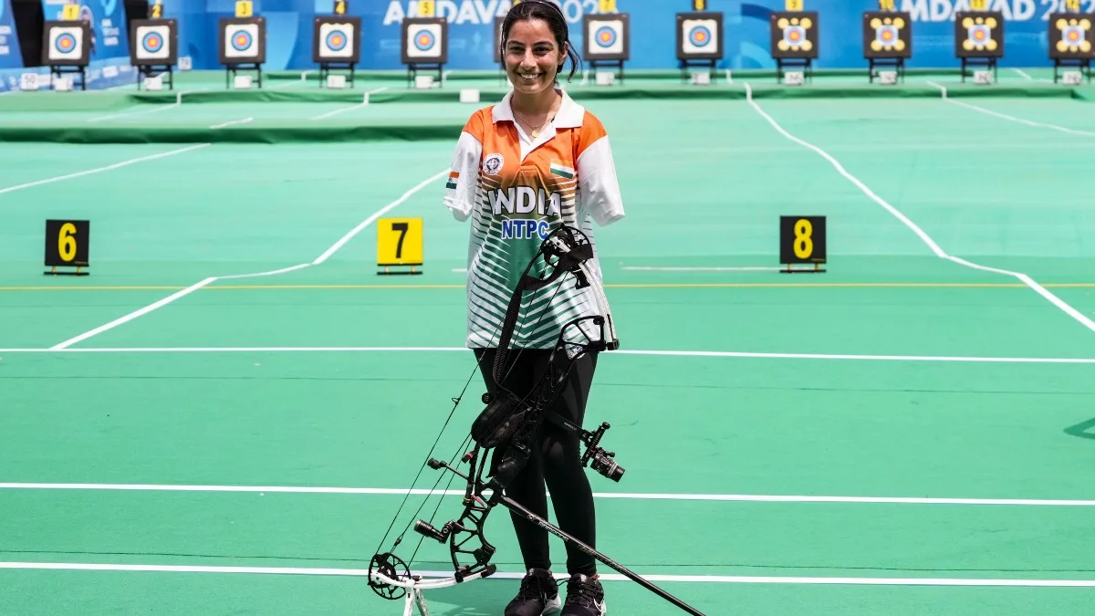 Indian para archer Sheetal Devi celebrates winning gold in the women’s compound individual final at the Asian Para Games 2026.