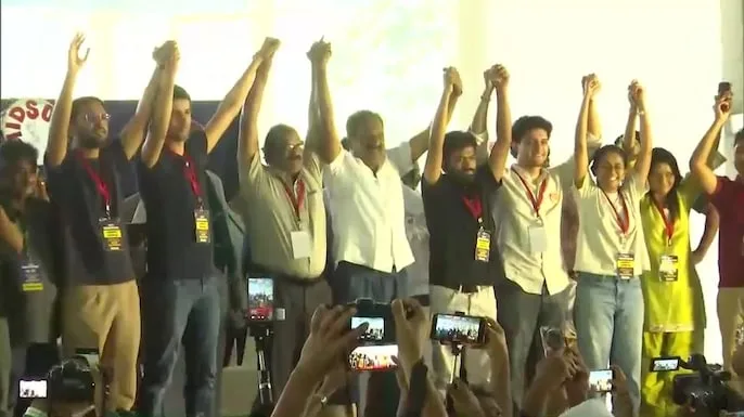 Protesters and public figures at the CJP Bengaluru protest against electoral roll revision