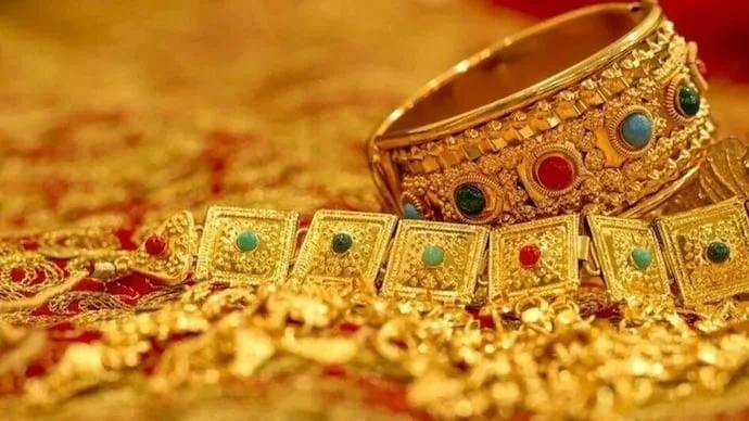 Gold-backed lending expands across Indian banks and NBFCs as lenders monitor emerging repayment risks.