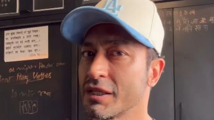 Vidyut Jammwal reacts to an AI-generated meme featuring Barcelona manager Hansi Flick.